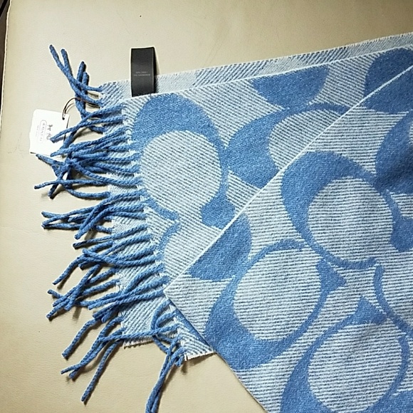 Coach Accessories - 🎉NEW w/ tag COACH Scarf